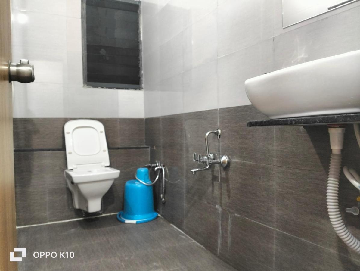 Hotel Rudra Palace Ānand Dış mekan fotoğraf