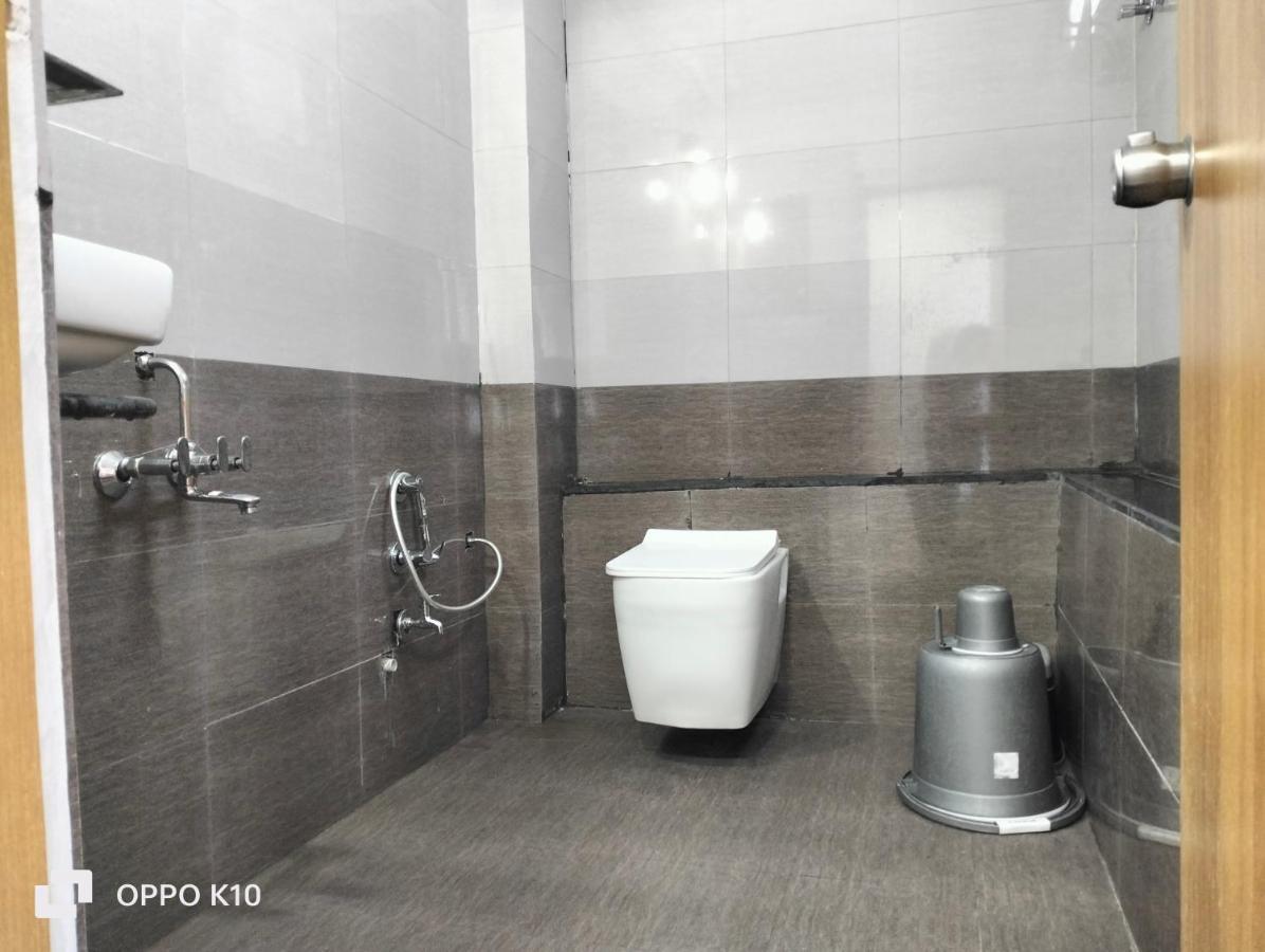 Hotel Rudra Palace Ānand Dış mekan fotoğraf